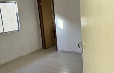 Imagem: A casa em condomínio possui 3 Dormitórios, 2 Banheiros e 1