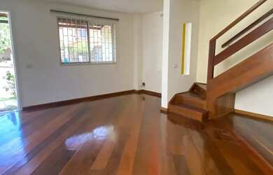 Imagem: A casa em condomínio possui 3 Dormitórios, 3 Banheiros, 3