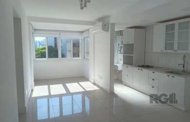 Imagem: O apartamento possui 2 Dormitórios, 2 Banheiros, 2 Vagas na