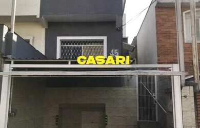 Imagem: O depósito possui 2 Vagas na garagem, 75m² de Área e está