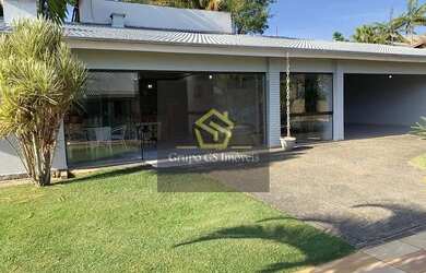 Imagem: A casa possui 5 Dormitórios, 5 Banheiros, 2 Vagas na garagem