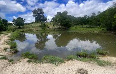 Imagem: O terreno e está localizado em Parque Anhangüera Ii, Goiânia