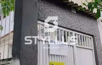 Imagem: A casa possui 3 Dormitórios, 4 Banheiros, 1 Vaga na garagem