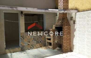 Imagem: A casa possui 4 Dormitórios, 4 Banheiros, 3 Vagas na garagem