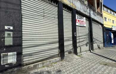 Imagem: O depósito possui 400m² de Área e está localizado em Vila