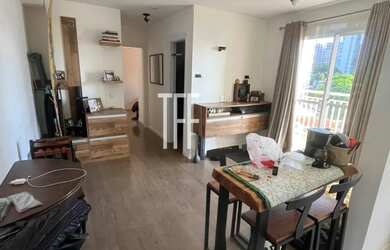 Imagem: O apartamento possui 2 Dormitórios, 2 Banheiros, 1 Vaga na