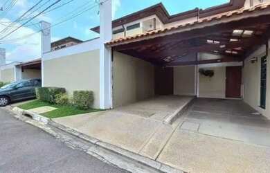 Imagem: A casa em condomínio possui 3 Dormitórios, 2 Banheiros, 2