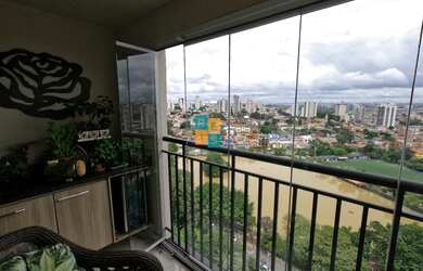 Imagem: O apartamento possui 3 Dormitórios, 2 Banheiros, 2 Vagas na