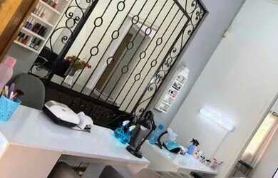 Imagem: A casa possui 5 Dormitórios, 2 Banheiros, 5 Vagas na garagem