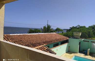 Imagem: A casa possui 5 Dormitórios, 2 Banheiros, 5 Vagas na garagem