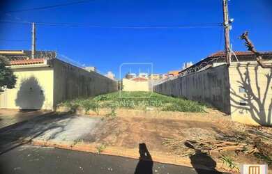 Imagem: O terreno possui 327m² de Área e está localizado em Jardim