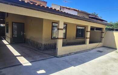 Imagem: A casa possui 1 Dormitório, 1 Banheiro, 130m² de Área e