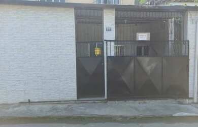 Imagem: A casa para alugar possui 3 Dormitórios, 1 Banheiro e 70m²