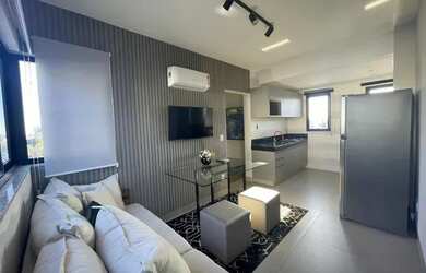 Imagem: O apartamento possui 2 Dormitórios, 1 Banheiro, 1 Vaga na garagem