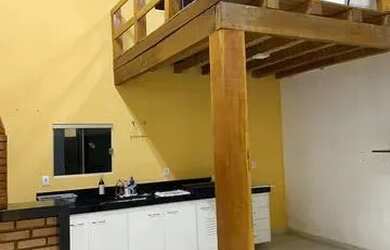 Imagem: A casa em condomínio possui 2 Dormitórios, 2 Banheiros, 2