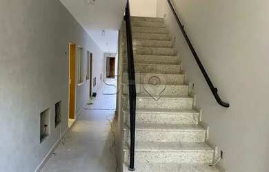 Imagem: A casa em condomínio possui 1 Dormitório, 1 Banheiro, 28m²