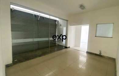 Imagem: A casa possui 3 Dormitórios, 3 Banheiros, 5 Vagas na garagem