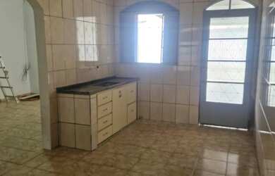 Imagem 7: FM Vende Casa na QR 216 de Santa Maria-DF, aceita financiamento