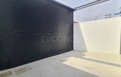 Imagem: O depósito possui 5 Vagas na garagem, 108m² de Área e está