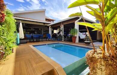 Imagem: A casa em condomínio possui 3 Dormitórios, 2 Banheiros, 2