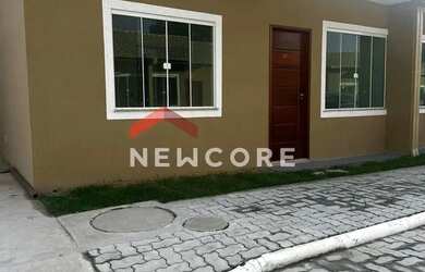 Imagem: A casa possui 2 Dormitórios, 2 Banheiros, 1 Vaga na garagem