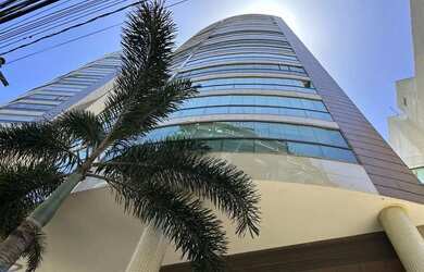 Imagem: O apartamento possui 4 Dormitórios, 1 Banheiro, 2 Vagas na