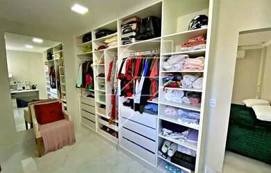 Imagem 12: Imóvel para venda possui 240 metros quadrados com 4 quartos em Muquiçaba - Guarapari - ES