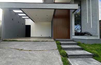 Imagem: A casa em condomínio possui 3 Dormitórios, 2 Banheiros, 2