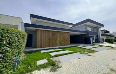 Imagem: A casa em condomínio possui 3 Dormitórios, 4 Banheiros, 2