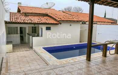 Imagem 1: Casa, 3 suítes, no Bairro Cidade Jardim