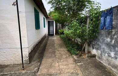 Imagem: A casa possui 2 Dormitórios, 1 Banheiro, 50m² de Área e