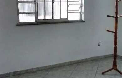 Imagem 12: Arsenal Imóveis vende-Casa com 3 quartos e mas anexo nós fundos no Arsenal