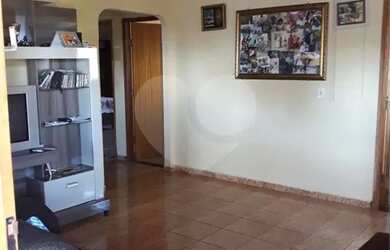 Imagem: A fazenda possui 800m² de Área e está localizado em Cardoso