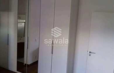 Imagem: O apartamento possui 3 Dormitórios, 1 Banheiro, 2 Vagas na