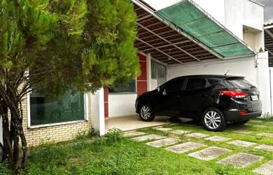 Imagem: A casa em condomínio à venda possui 3 Dormitórios, 4 Banheiros