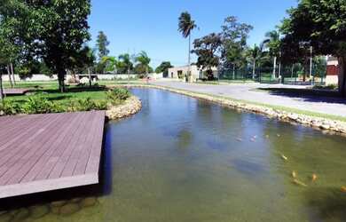 Imagem 6: Terreno num condomínio Resort localizado na Rio Santos, Rua ao lado do...