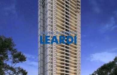 Imagem: O apartamento possui 3 Dormitórios, 3 Banheiros, 2 Vagas na