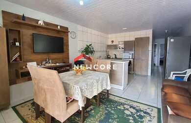 Imagem: A casa à venda possui 2 Dormitórios, 1 Banheiro, 1 Vaga na