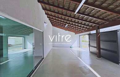 Imagem: A casa possui 2 Dormitórios, 1 Banheiro, 3 Vagas na garagem