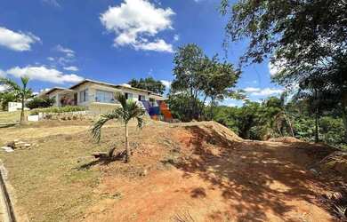 Imagem: O terreno possui 1.000m² de Área, Imóvel novo e está localizado