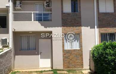 Imagem: A casa em condomínio possui 3 Dormitórios, 2 Banheiros, 1