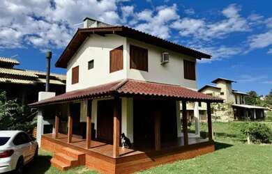 Imagem: A casa possui 2 Dormitórios, 2 Banheiros, 5 Vagas na garagem