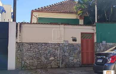 Imagem: O depósito possui 2 Vagas na garagem, 301m² de Área e está