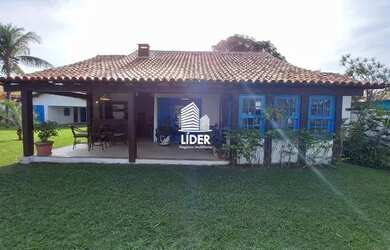 Imagem: A casa possui 5 Dormitórios, 3 Banheiros, 5 Vagas na garagem