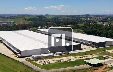 Imagem: O depósito possui 5 Vagas na garagem, 5.861m² de Área e