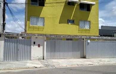 Imagem: A kitnet possui 1 Dormitório, 1 Banheiro, 5 Vagas na garagem