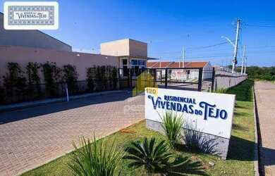 Imagem: A casa em condomínio possui 2 Dormitórios, 1 Banheiro, 1 Vaga