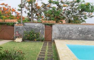 Imagem: Casa Praia Seca Com Piscina de 6.a à Domingo R$ 800,00