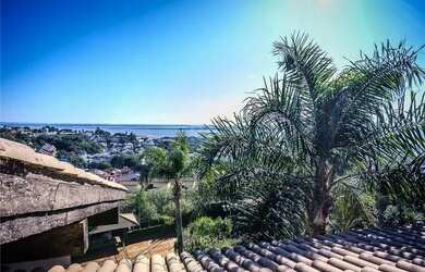 Imagem 4: Casa em Santa Tereza. Piscina, Churrasqueira, VarandaeGuarda roupa