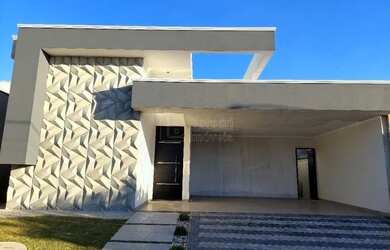 Imagem: A casa em condomínio possui 3 Dormitórios, 3 Banheiros, 4